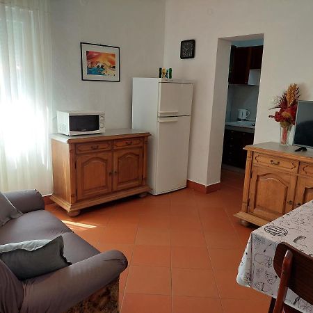 Apartment Eli Паг Екстериор снимка